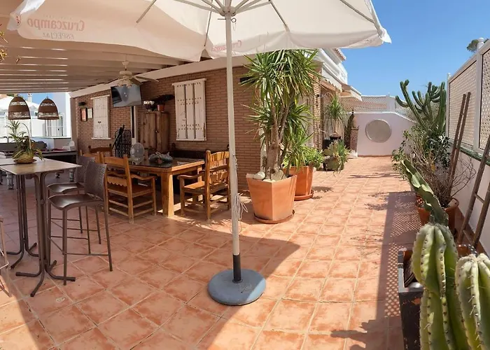 アパート El Nino ネルハ